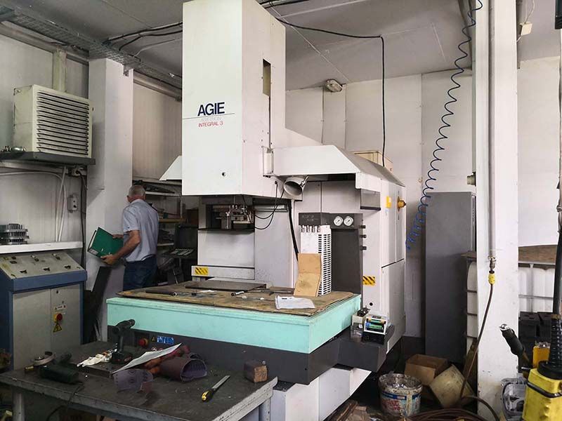 AGIE AGIETRON INTEGRAL 3 die sinking machine